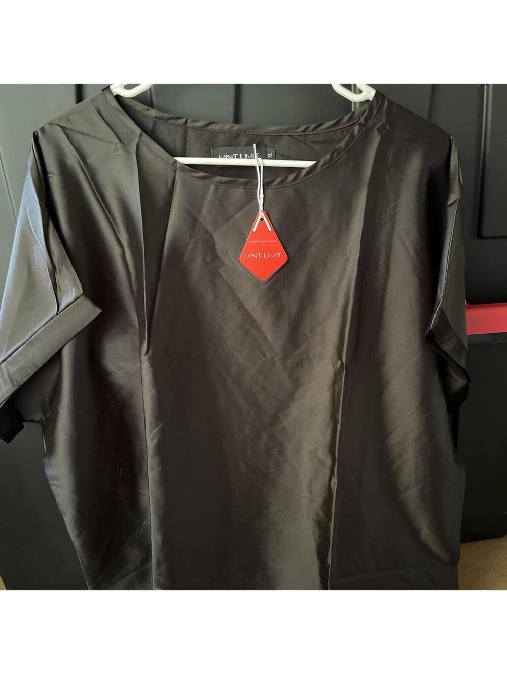 Unbranded Women's Black Blous